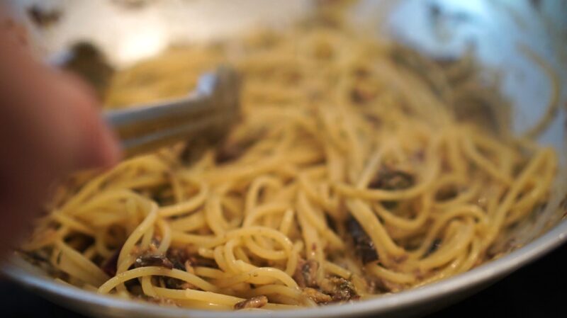 鰯のシチリア風パスタ