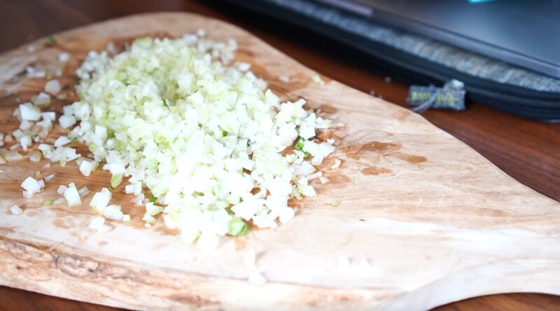 コンキリエ・ディディ風　サフランとマヨネーズのパスタ
