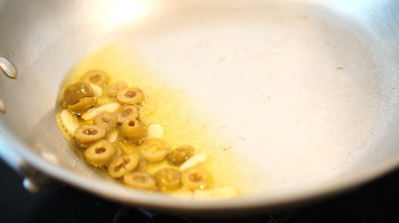 モッツァレラのトマトソースパスタ