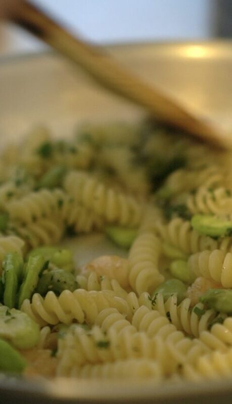 そら豆と海老、ベーコンのパスタ