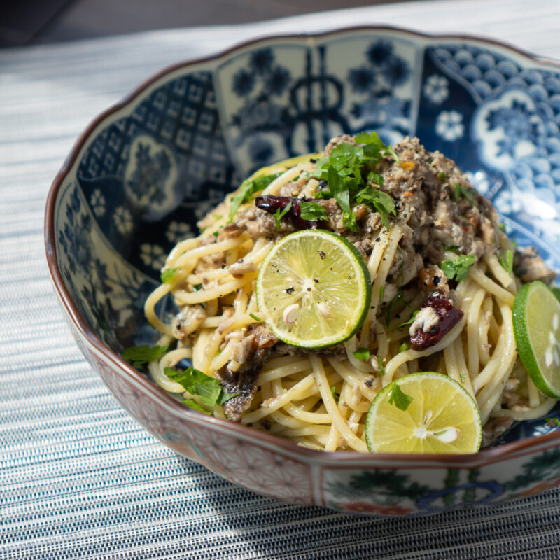 秋刀魚とスダチのペペロンチーノ