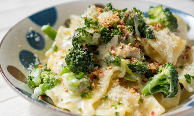 そら豆とブロッコリーのクリームパスタ