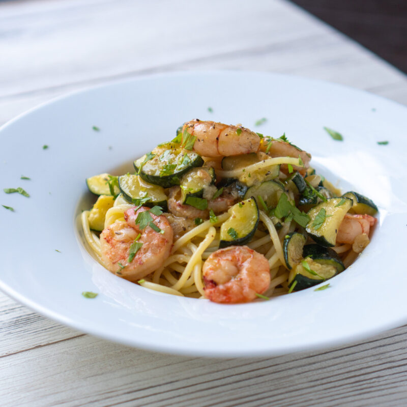 ズッキーニと海老のオイルパスタ