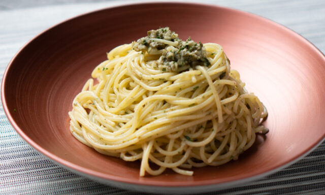 ケイパーソースのスパゲティ