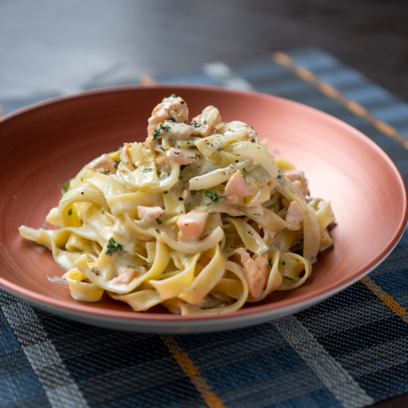 サーモンとゴルゴンゾーラのクリームパスタ