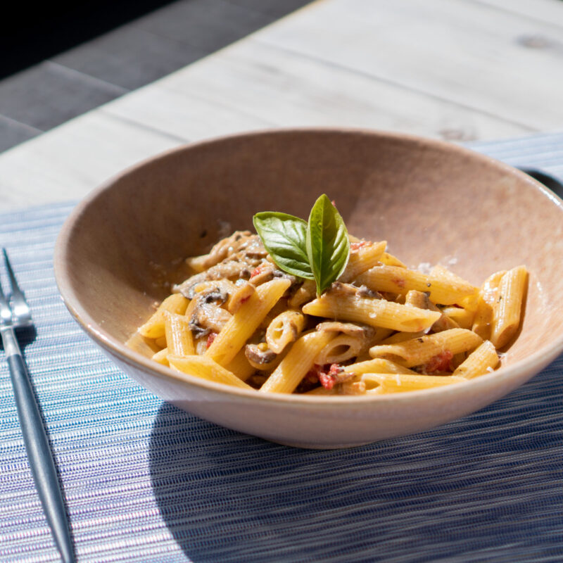 マッシュルームとヨーグルトのペンネ