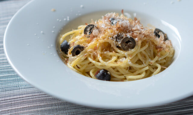 オリーブと鰹節のスパゲティ