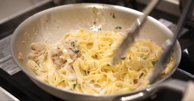 サワークリームとツナのパスタ
