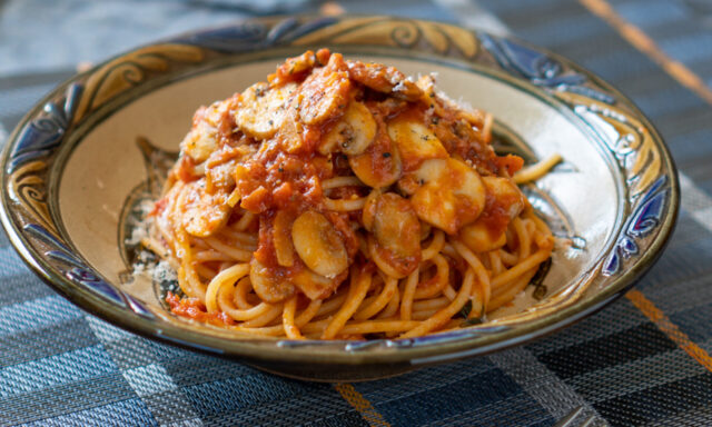 マッシュルームのトマトソース