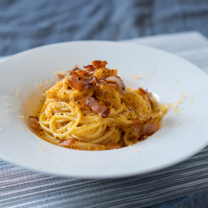 にんじんとミモレットのカルボナーラ