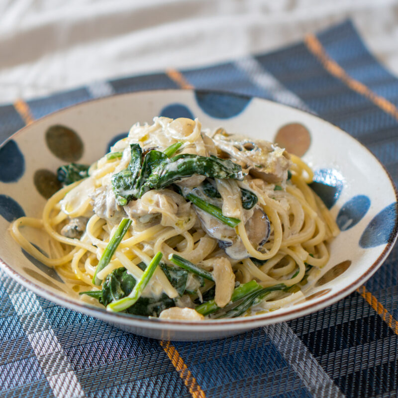 牡蠣とほうれん草のクリームパスタ