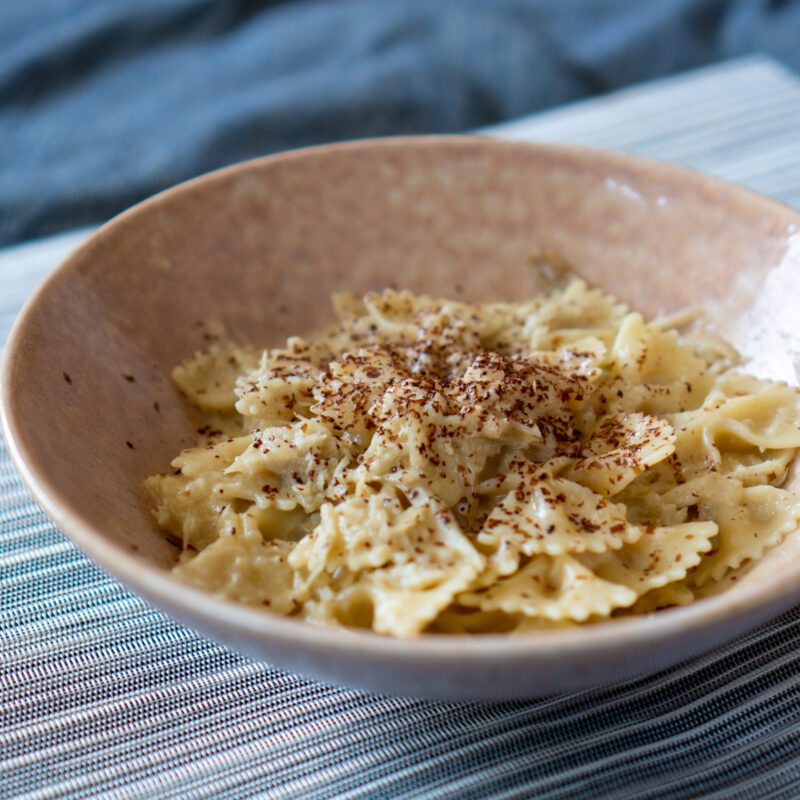 ゴボウとチョコレートのパスタ・ポタージュ風