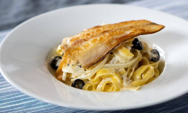 ヒラメのクリームパスタ