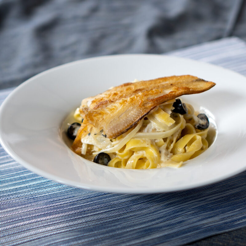 ヒラメのクリームパスタ