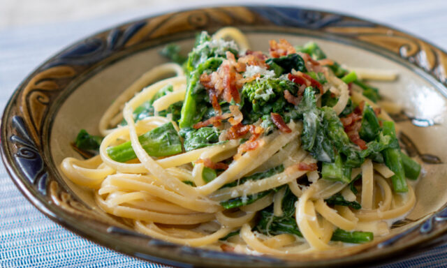 菜の花とベーコンのクリームパスタ