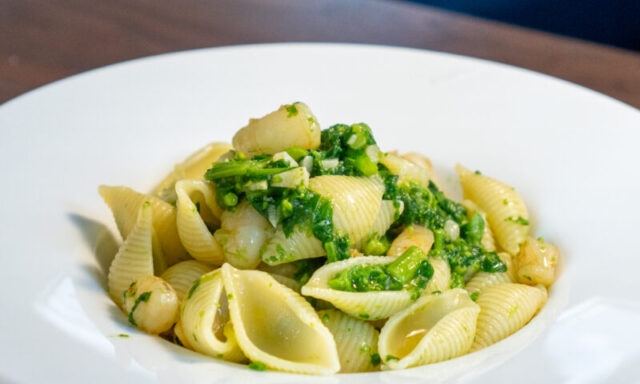 菜の花と海老のパスタ