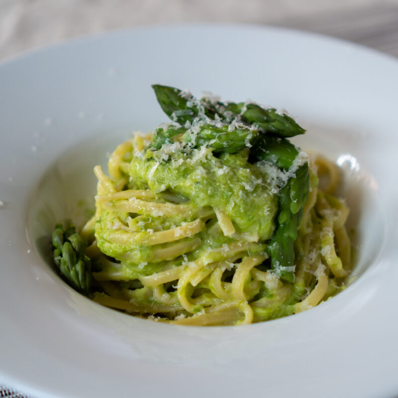 アスパラガスのパスタ