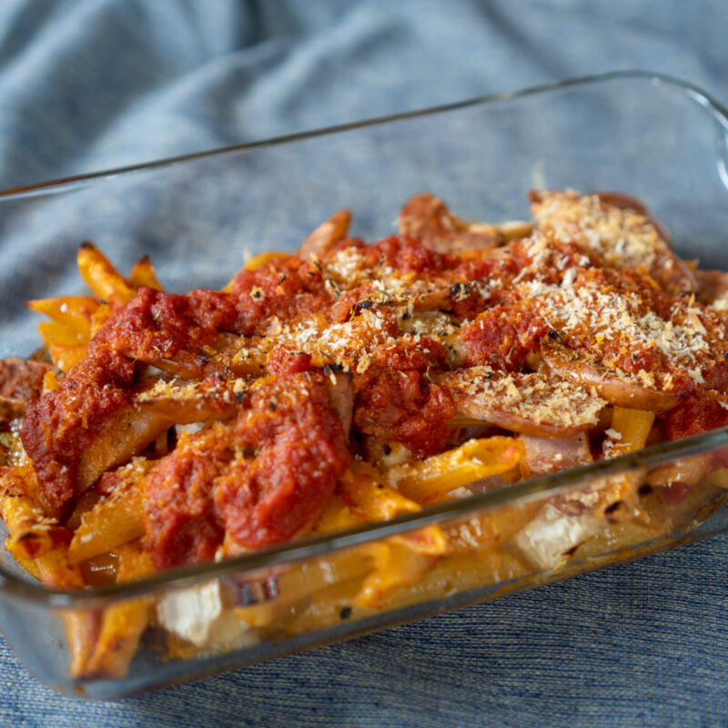 ウィンナーソーセージとカマンベールのオーブン焼きペンネ