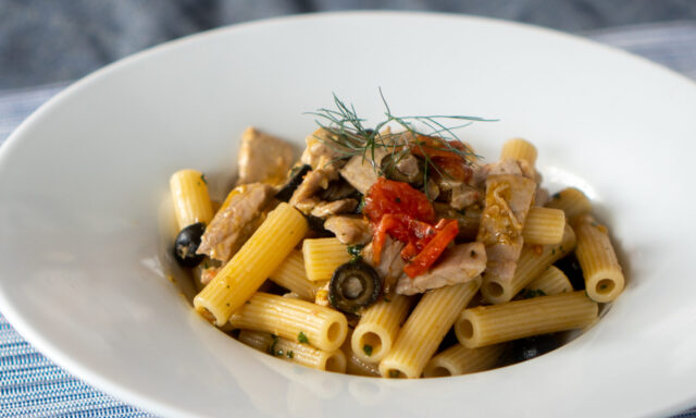 マグロのパスタ・エオリアーナ