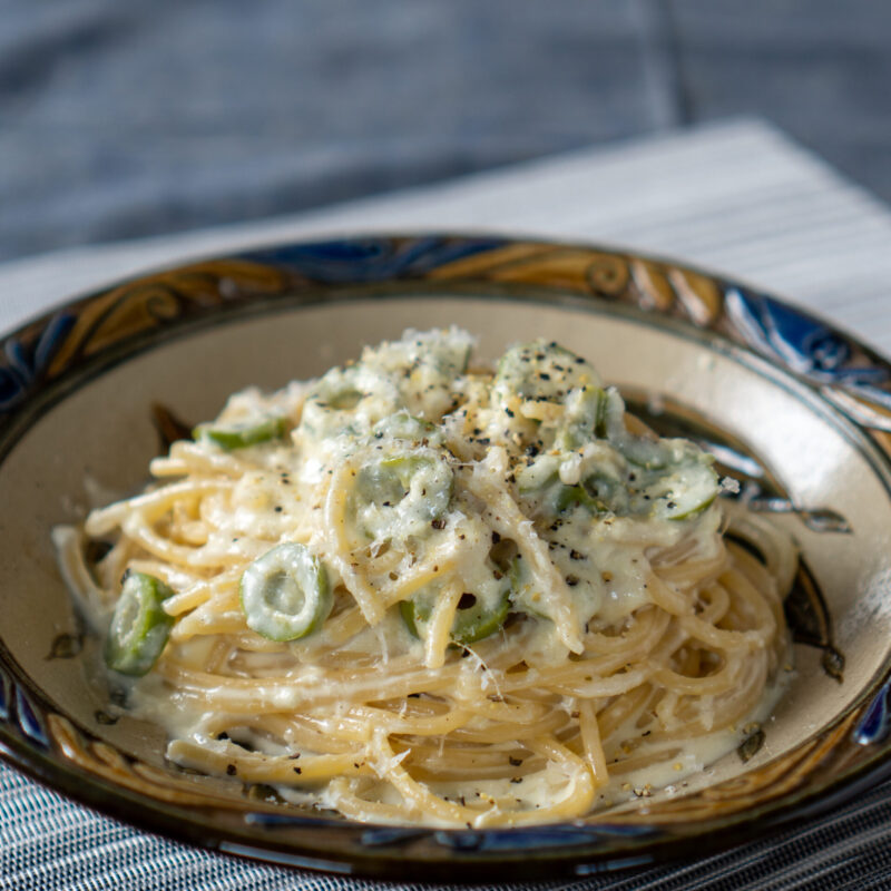 オリーブと生姜のクリームパスタ