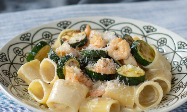 ズッキーニと海老のバーニャカウダ風パスタ