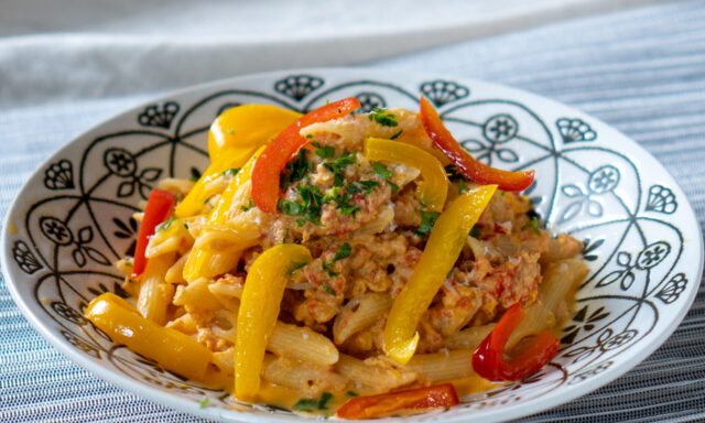 パプリカとツナのパスタ