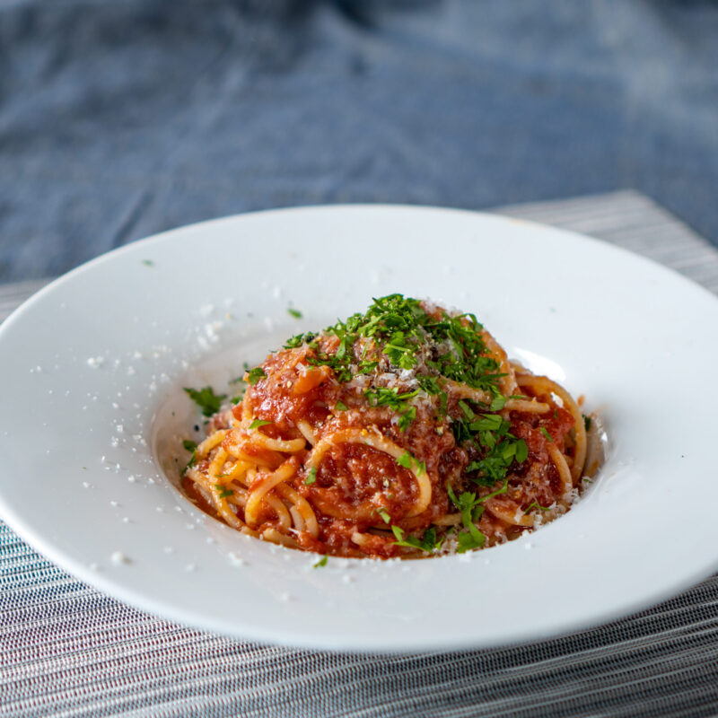 赤ワイントマトソースパスタ