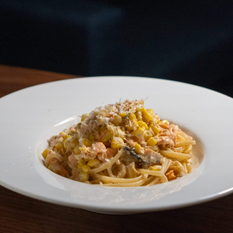 鮭とトウモロコシのクリームパスタ