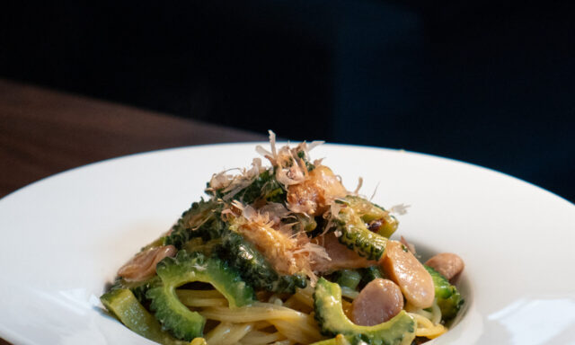 ゴーヤとウィンナーのチャンプルー風パスタ