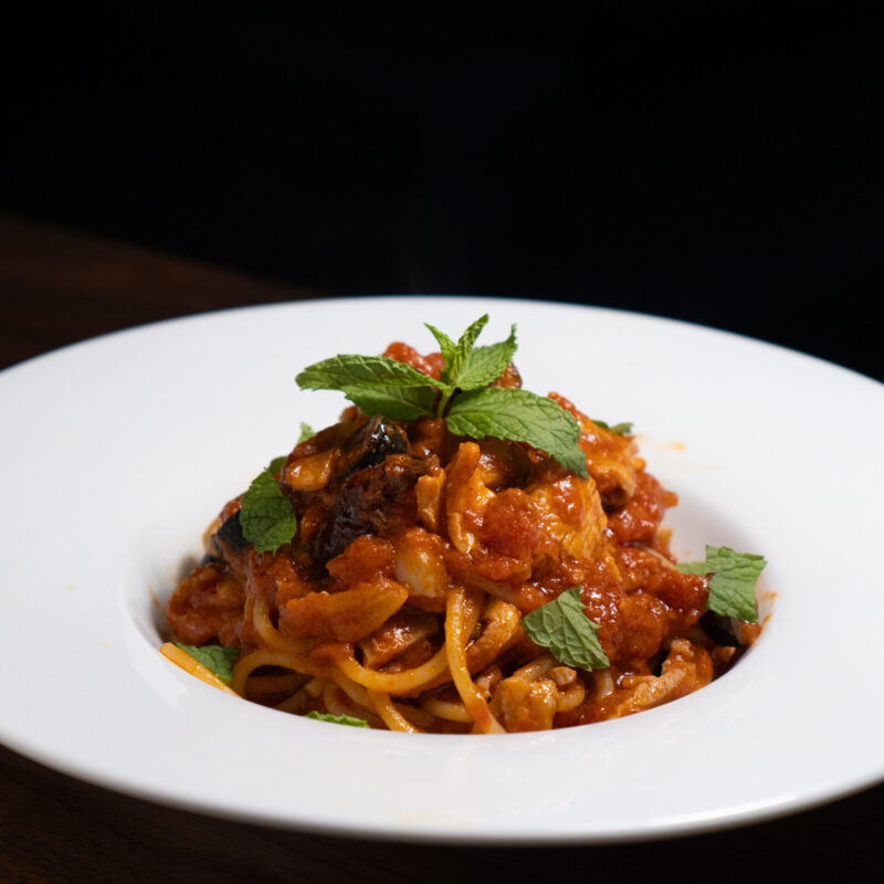 マグロのトマトソースパスタ