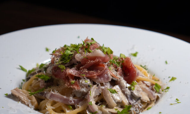 生ハムとマッシュルームのクリームパスタ