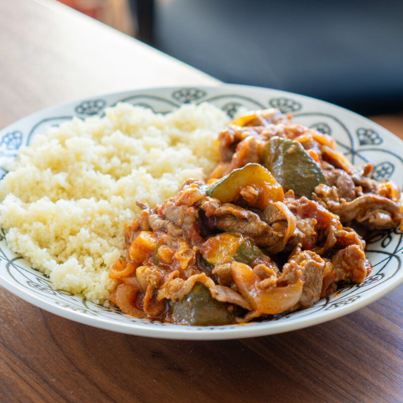 ラム肉のトマト煮込みのクスクス