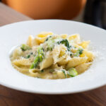 ホタテ缶と菜の花のクリームパスタ